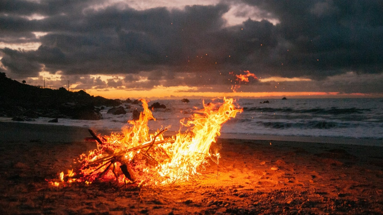 Can the Ocean Catch Fire? And Other Strange Marine Phenomena